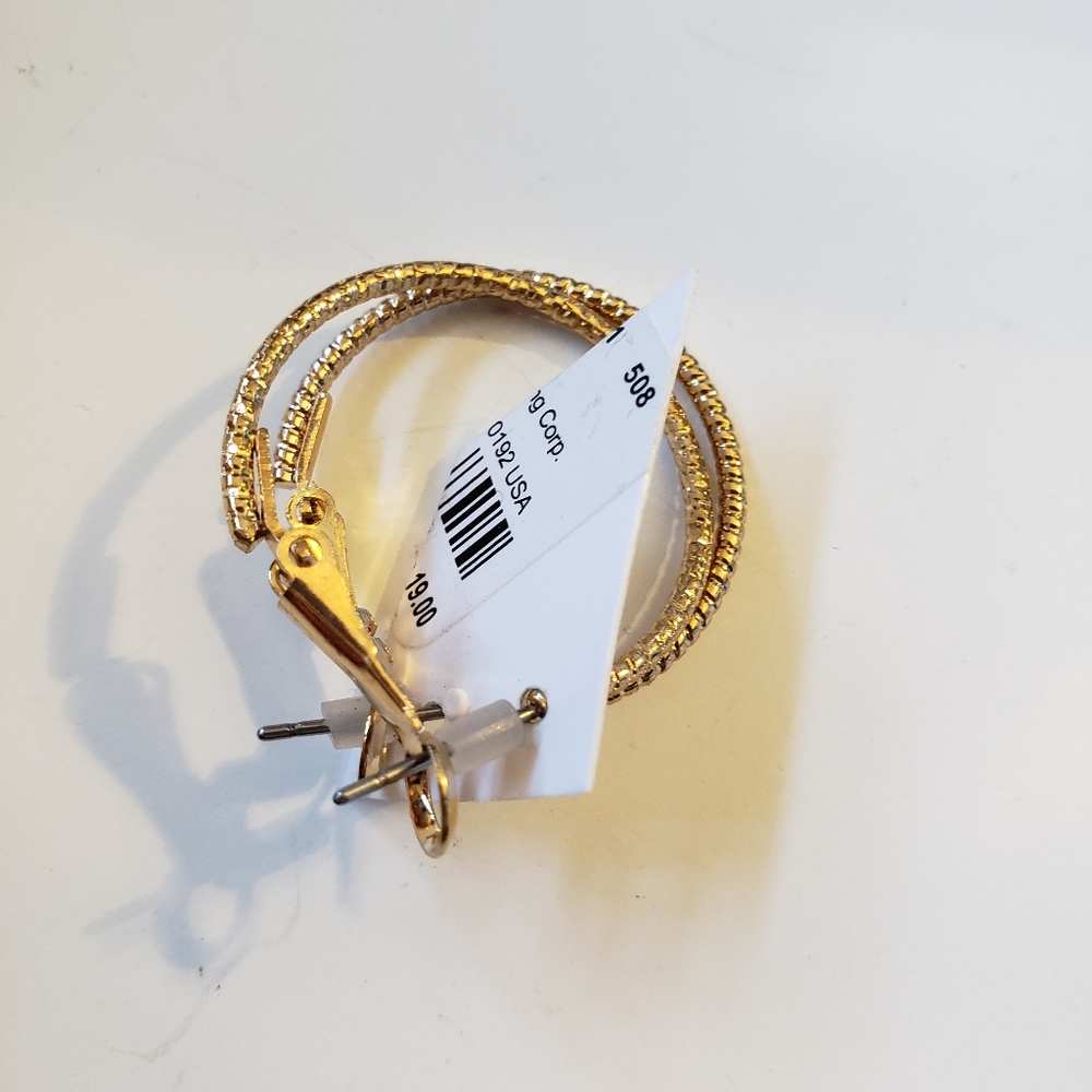 NWT 3 Pair Earrings Goldtone and Silvertone Hoops - Picture 3 of 6